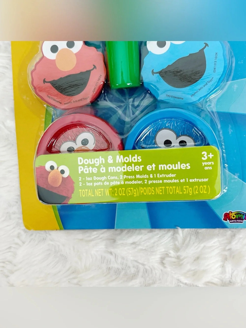 Sesame Street Dough & Molds Playset Non Toxic Elmo Cookie Monster 2 Cans